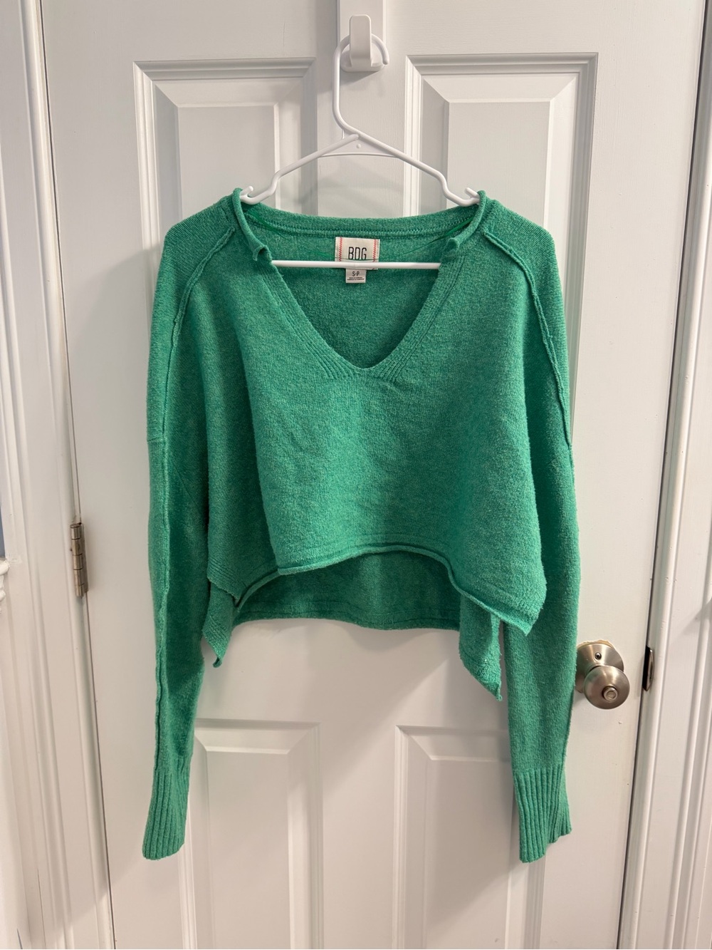 BDG Bright Green V-Neck Cropped Knit Sweater